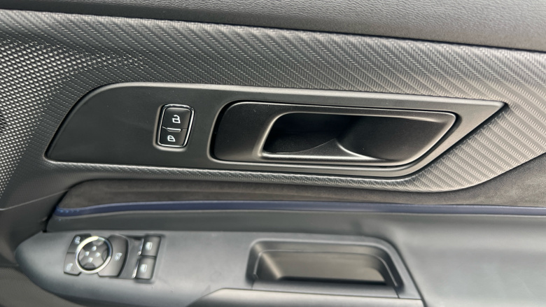 Ford Mustang 5.0 V8 Dark Horse 2dr Petrol Coupe